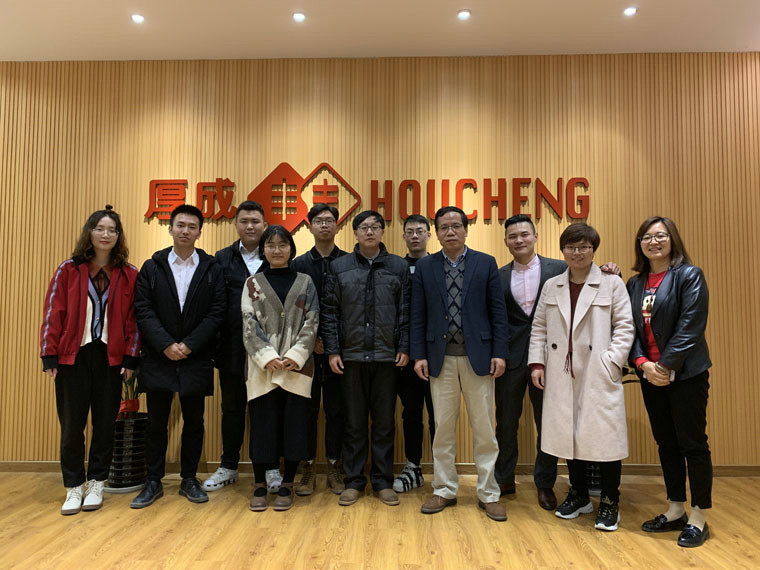 校企合作促发展   共同进步展未来